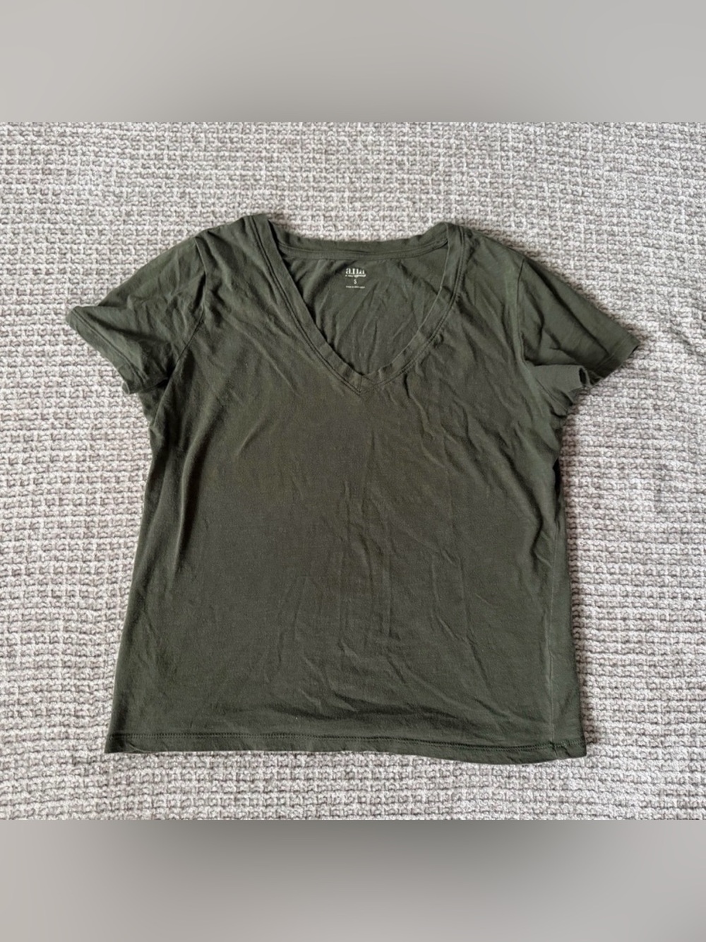 Aqua Olive V-Neck Short Sleeve Tee
